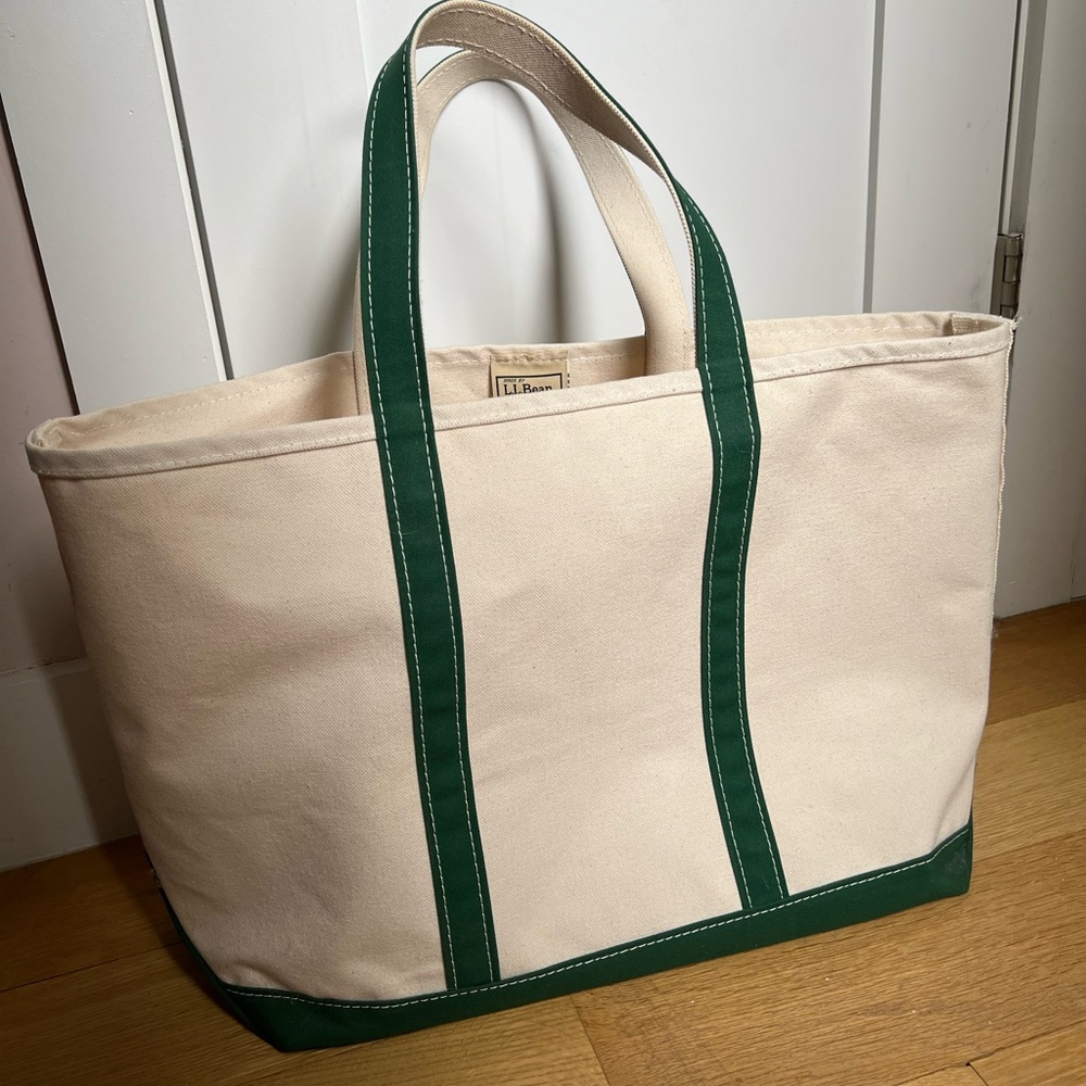 LL Bean Boat & Tote: Like New Canvas Tote Bag with Green Accents